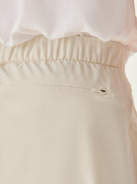 High Stride 7in Short with Pockets Milk Stone