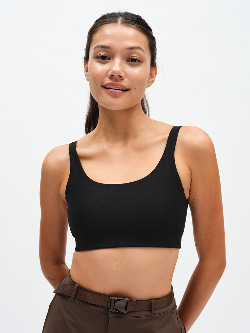 Double Time Bra in Black – front close-up
