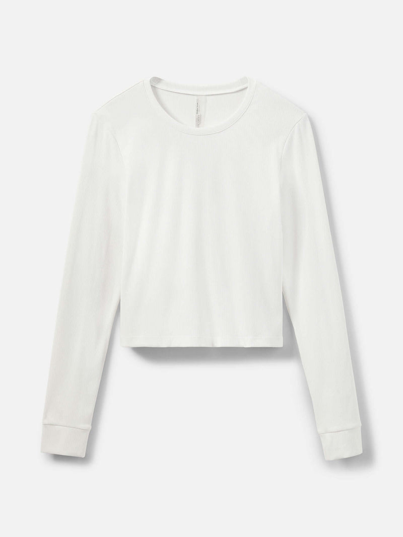 SuperForm Rib Longsleeve in white, slightly cropped longsleeve made of stretchy, sweat-wicking fabric.