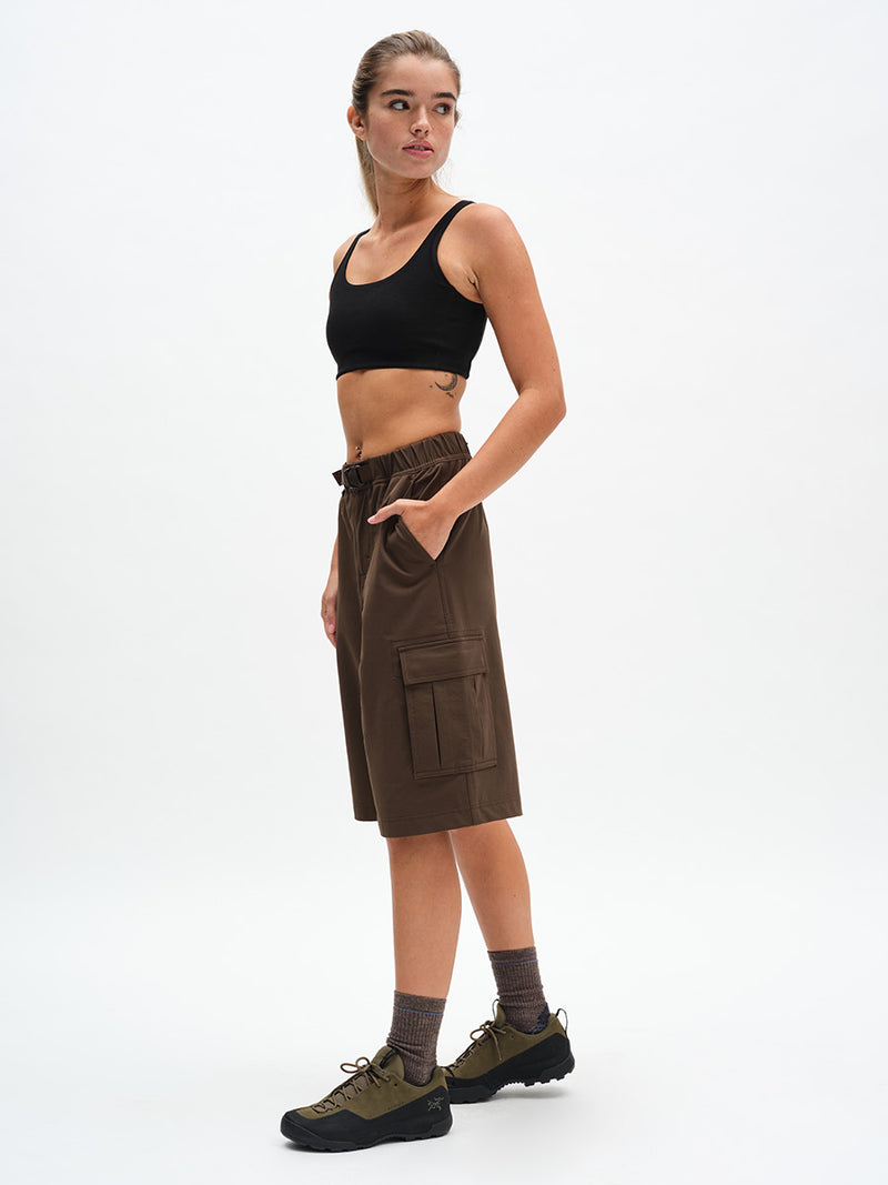 RecTrek Cargo Short in Soil – side full-length view styled with crop top
