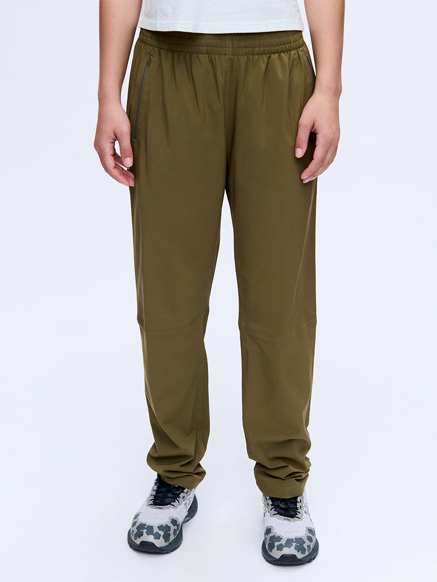 【新品タグ付】ETHOS/THICKER TROUSERS NAVY GREEN Zephyr 29” Pant – Dark Olive | Outdoor Voices