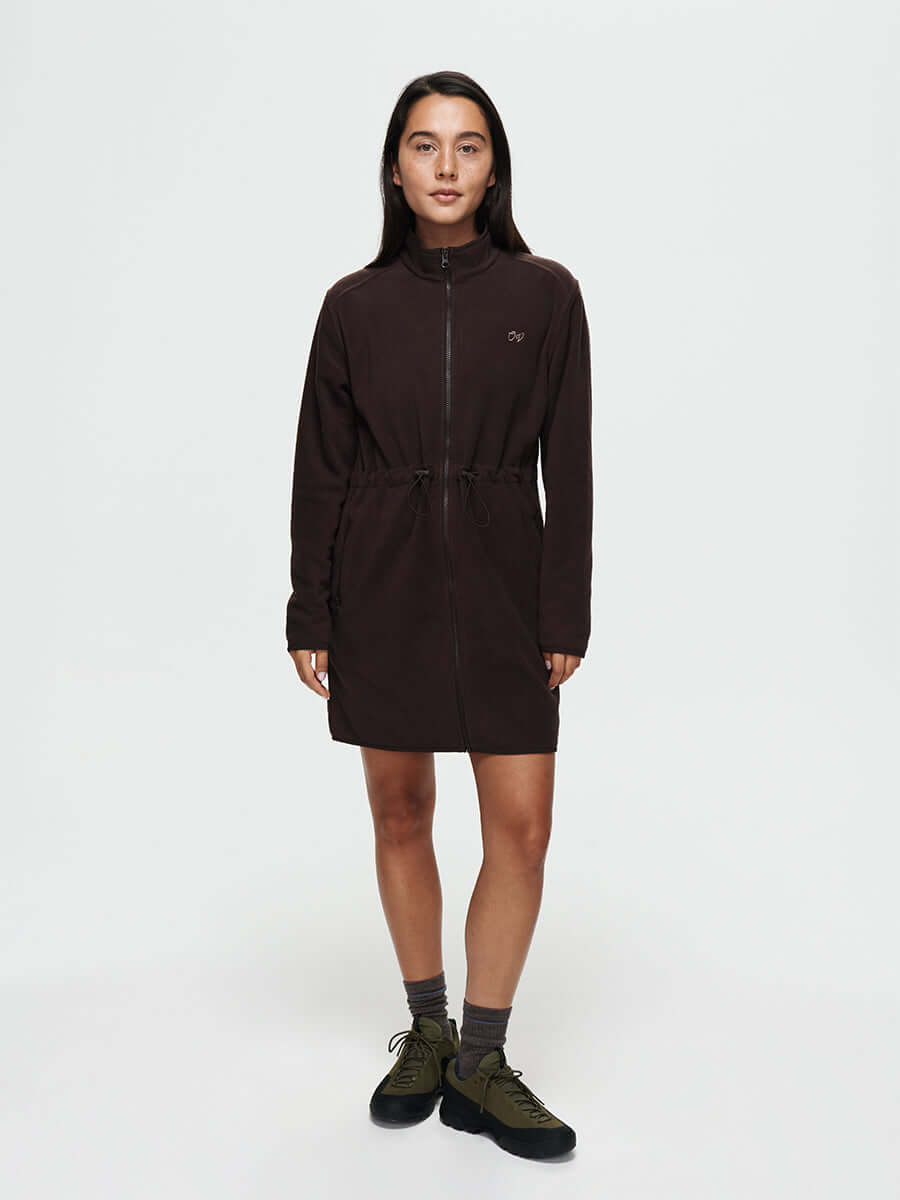 アーバンアウトフィッターズ  リバーシブル　フリースコート Boulder Dress in Recycled RecFleece - Soil | Outdoor Voices