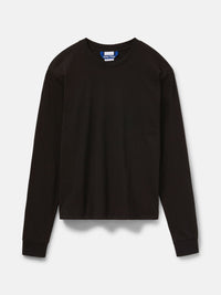 Flat lay of Everyday Longsleeve in Black with classic fit and soft organic cotton fabric.