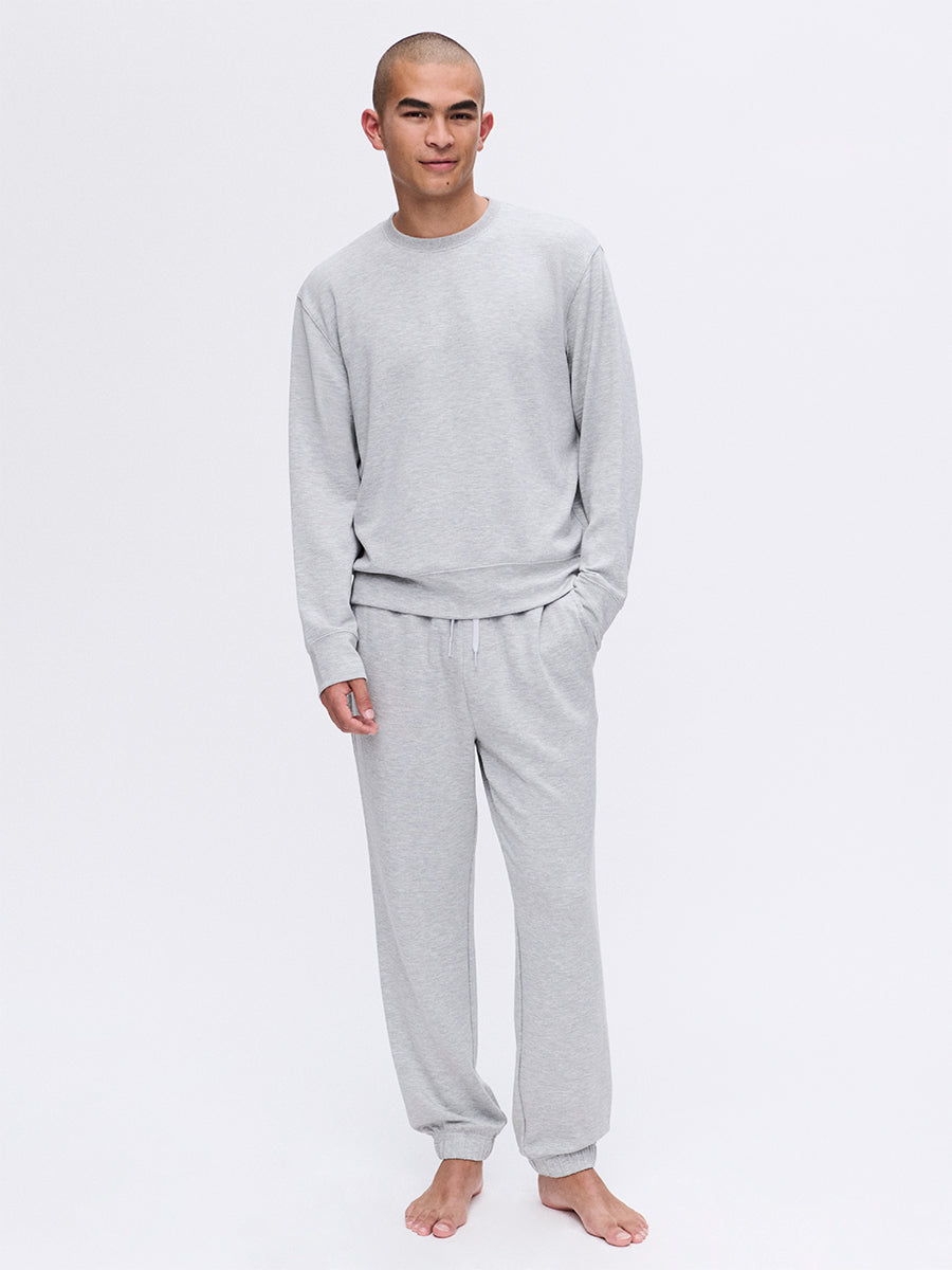 Stratus Sweatpant in Heather Grey | Men's Sweatpants | Outdoor Voices
